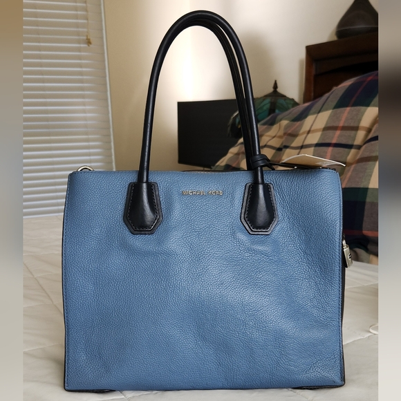 Michael Kors Mercer Satchel - Picture 1 of 7